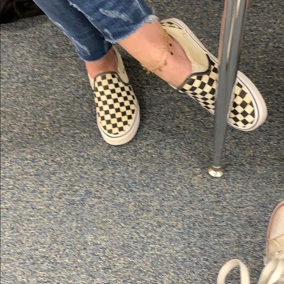 Meet your Posher, Kaily - Picture 1 of 1